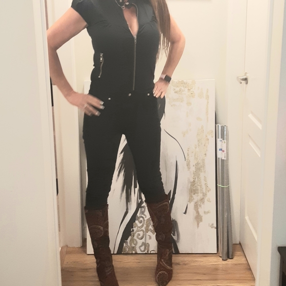 Sexy Jumpsuit Gold Zipper Details Slim fit - Picture 2 of 8